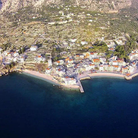 Triple Drasnice 3329n 3* Podgora (Split-Dalmatia)