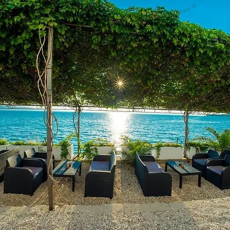 Triple Drasnice 3329n 3* Podgora (Split-Dalmatia)