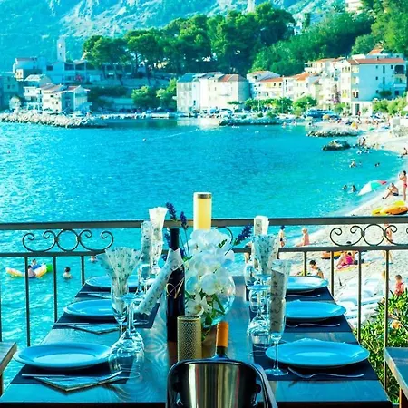 Triple Drasnice 3329n 3* Podgora (Split-Dalmatia)